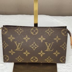 Authentic Louis Vuitton Monogram Bucket Pouch 23-Small